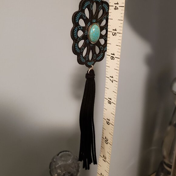 New condition ~ Leather Fringe & Turquoise Necklace - Picture 3 of 4